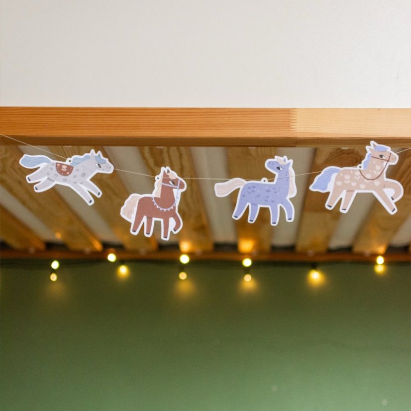 Girlanda — koníci